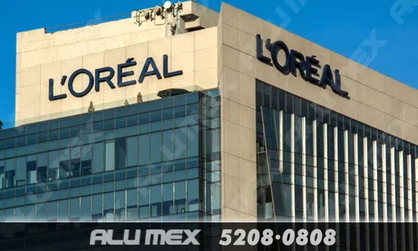 Letrero Luminoso Loreal Corporativo