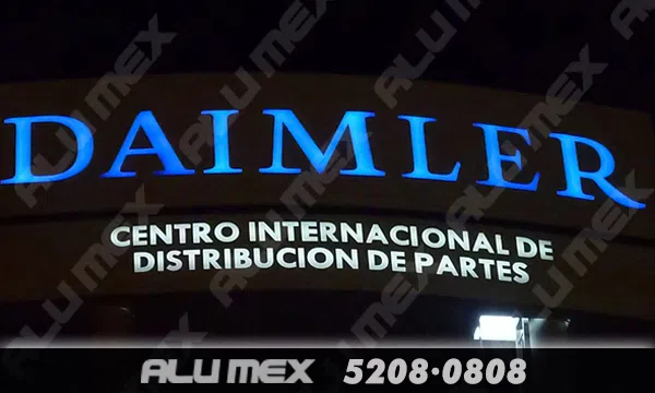 Anuncio Luminoso DAIMLER